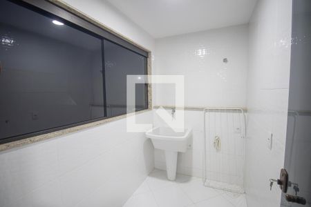 Casa para alugar com 130m², 2 quartos e 3 vagas Casa para alugar com 130m², 2 quartos e 3 vagasÁrea de Serviço