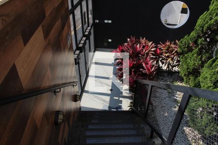 Apartamento para alugar com 74m², 2 quartos e 1 vagaEscadas