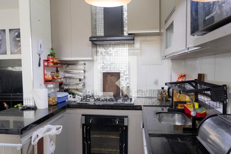 Apartamento à venda com 60m², 2 quartos e 2 vagasCozinha