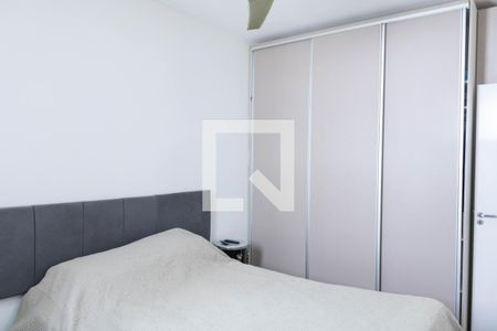 Apartamento à venda com 60m², 2 quartos e 2 vagasQuarto 