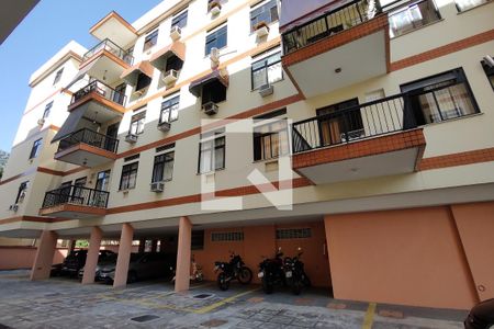 Apartamento à venda com 66m², 2 quartos e 1 vaga Apartamento à venda com 66m², 2 quartos e 1 vagaFachada do bloco