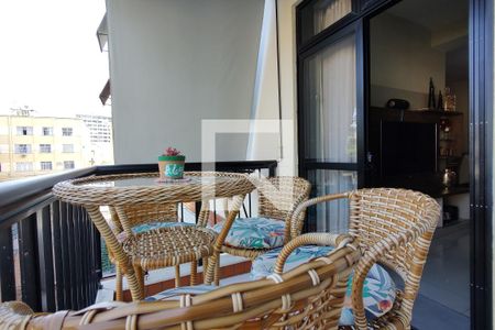 Apartamento à venda com 66m², 2 quartos e 1 vaga Apartamento à venda com 66m², 2 quartos e 1 vagaVaranda da Sala