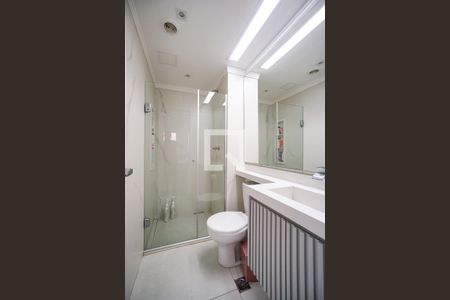 Apartamento à venda com 110m², 3 quartos e 2 vagasBanheiro da suíte 03