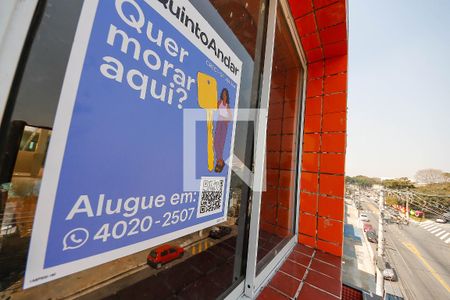 Apartamento para alugar com 70m², 2 quartos e sem vagaPlaca