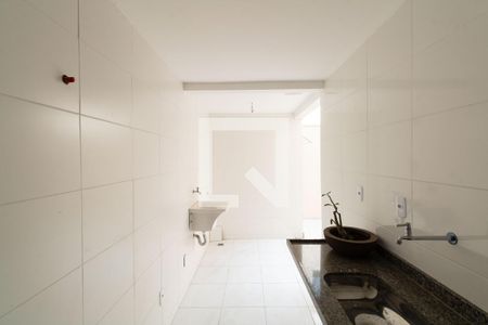 Apartamento para alugar com 80m², 2 quartos e 1 vaga Apartamento para alugar com 80m², 2 quartos e 1 vagaCozinha e Área de Serviço