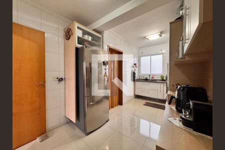 Apartamento à venda com 98m², 3 quartos e 3 vagasCozinha