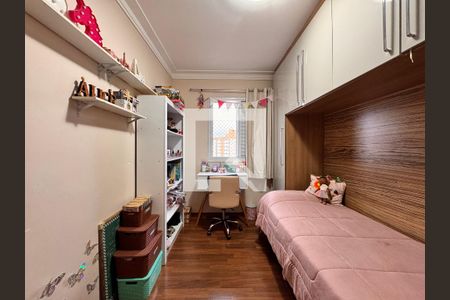 Apartamento à venda com 98m², 3 quartos e 3 vagasQuarto 2