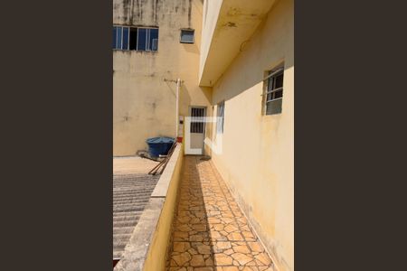 Casa à venda com 200m², 4 quartos e 3 vagas Casa à venda com 200m², 4 quartos e 3 vagasÁrea comum