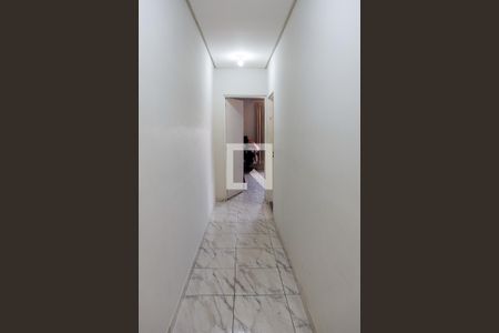 Casa à venda com 200m², 4 quartos e 3 vagas Casa à venda com 200m², 4 quartos e 3 vagasCorredor