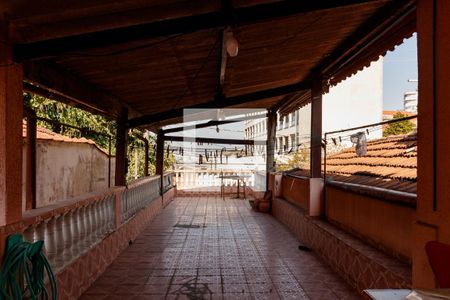 Casa à venda com 196m², 2 quartos e 5 vagasÁrea externa