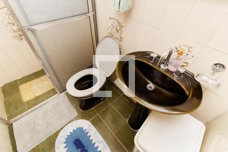 Casa à venda com 196m², 2 quartos e 5 vagasBanheiro da Suíte