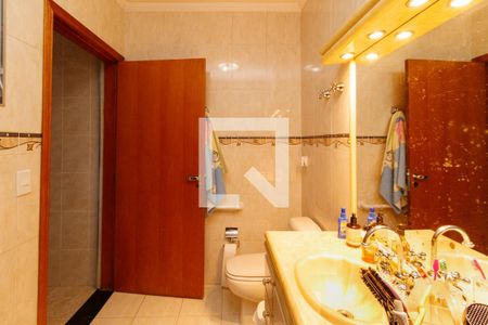 Casa à venda com 196m², 2 quartos e 5 vagasBanheiro 