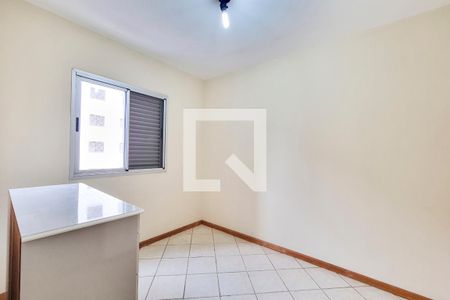 Apartamento para alugar com 96m², 3 quartos e 1 vaga Apartamento para alugar com 96m², 3 quartos e 1 vagaQuarto