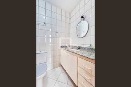 Banheiro da Suíte de apartamento para alugar com 3 quartos, 96m² em Parque Residencial Aquarius, São José dos Campos