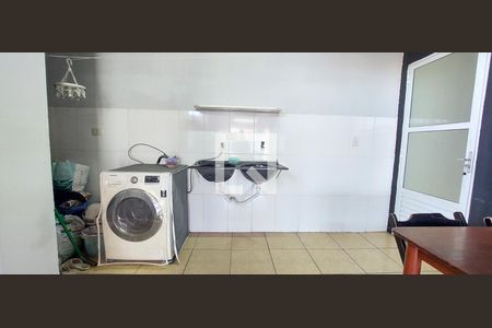 Apartamento à venda com 100m², 2 quartos e 1 vaga Apartamento à venda com 100m², 2 quartos e 1 vagaÁrea de Serviço