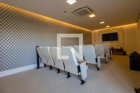 Apartamento à venda com 65m², 2 quartos e 1 vagaCinema