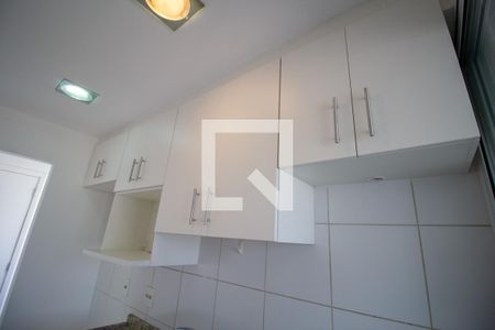 Apartamento à venda com 75m², 2 quartos e 2 vagasCozinha