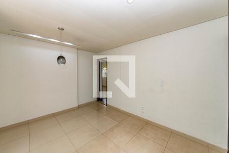Casa à venda com 223m², 3 quartos e 3 vagasSala 2