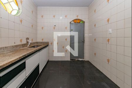 Casa à venda com 223m², 3 quartos e 3 vagasCozinha