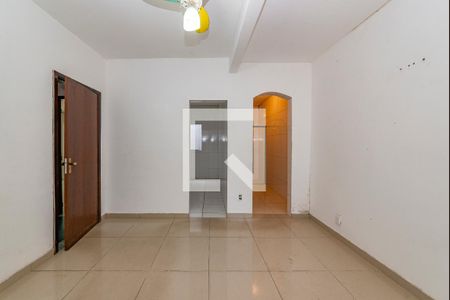Casa à venda com 223m², 3 quartos e 3 vagasSuíte