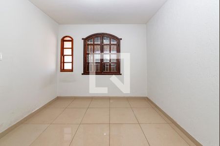 Casa à venda com 223m², 3 quartos e 3 vagasQuarto 2