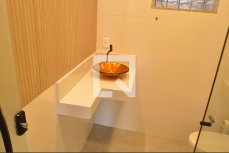 Casa à venda com 450m², 4 quartos e 2 vagasBanheiro