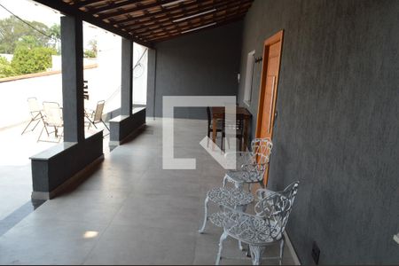 Casa à venda com 450m², 4 quartos e 2 vagasVaranda