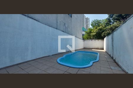 Casa à venda com 307m², 3 quartos e 6 vagasÁrea comum - Piscina
