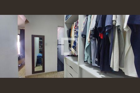 Casa à venda com 307m², 3 quartos e 6 vagasQuarto 1 suíte - Closet