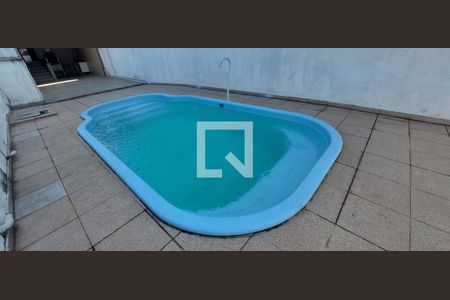 Casa à venda com 307m², 3 quartos e 6 vagasÁrea comum - Piscina