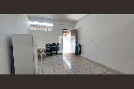 Casa à venda com 307m², 3 quartos e 6 vagasÁrea comum - Salão de festas