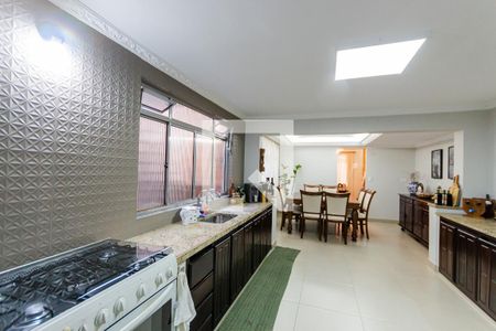 Casa à venda com 243m², 3 quartos e 4 vagasCozinha