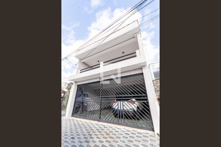 Casa à venda com 243m², 3 quartos e 4 vagasFachada