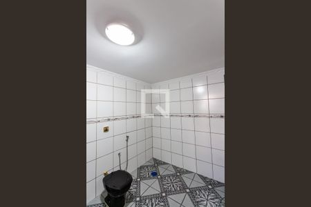 Casa à venda com 243m², 3 quartos e 4 vagasBanheiro da Suíte 1