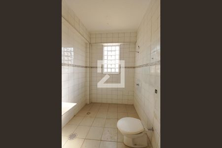 Casa à venda com 280m², 4 quartos e 5 vagasBanheiro da Suíte