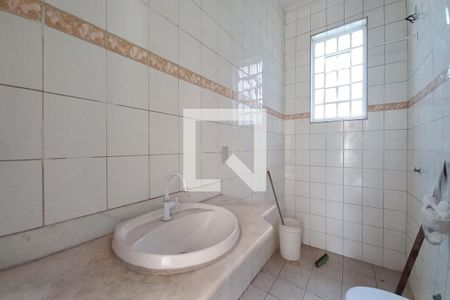 Casa à venda com 280m², 4 quartos e 5 vagasBanheiro da Suíte