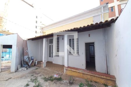 Casa à venda com 280m², 4 quartos e 5 vagasQuintal 