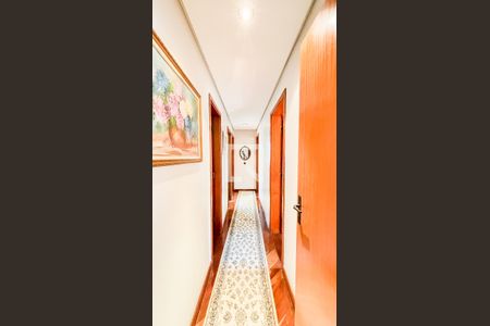 Apartamento à venda com 126m², 4 quartos e 2 vagasCorredor