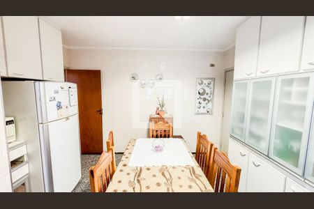 Apartamento à venda com 126m², 4 quartos e 2 vagasCozinha