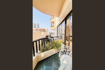 Apartamento à venda com 126m², 4 quartos e 2 vagasVaranda Sala - Sala de Jantar