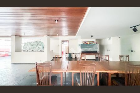 Apartamento à venda com 126m², 4 quartos e 2 vagasSalão de Festas