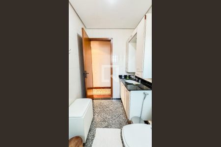 Apartamento à venda com 126m², 4 quartos e 2 vagasBanheiro