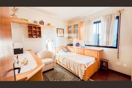 Apartamento à venda com 126m², 4 quartos e 2 vagasQuarto 1