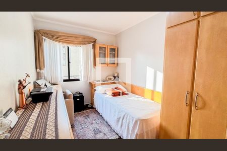 Apartamento à venda com 126m², 4 quartos e 2 vagasQuarto 2