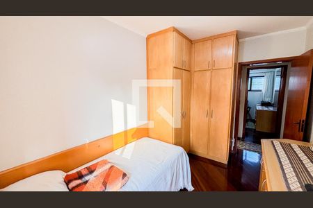 Apartamento à venda com 126m², 4 quartos e 2 vagasQuarto 2