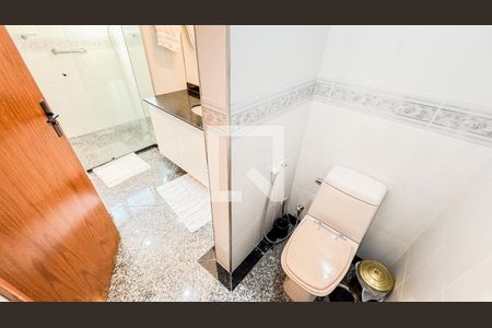 Apartamento à venda com 126m², 4 quartos e 2 vagasBanheiro da Suíte