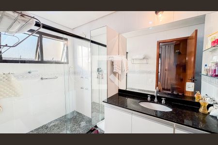 Apartamento à venda com 126m², 4 quartos e 2 vagasBanheiro da Suíte