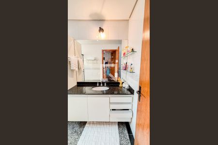 Apartamento à venda com 126m², 4 quartos e 2 vagasBanheiro da Suíte