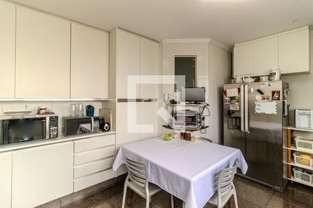 Apartamento à venda com 323m², 4 quartos e 3 vagasCozinha