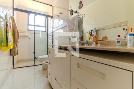 Apartamento à venda com 323m², 4 quartos e 3 vagasBanheiro 1